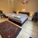 Patak-parti Vendeghaz Apartment
