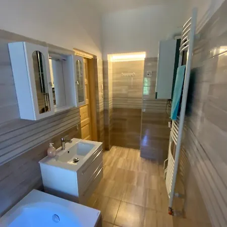 Patak-parti Appartement Bakonynána