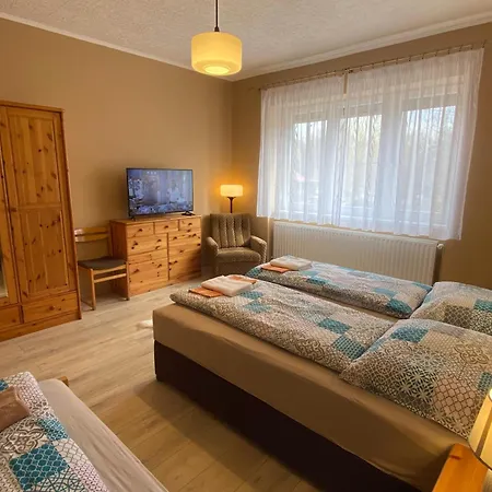 Patak-parti Appartement Bakonynána